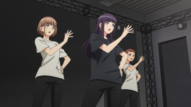 TVアニメ『パリピ孔明』第10話「DREAMER」先行場面カット（C）四葉夕卜・小川亮・講談社／「パリピ孔明」製作委員会