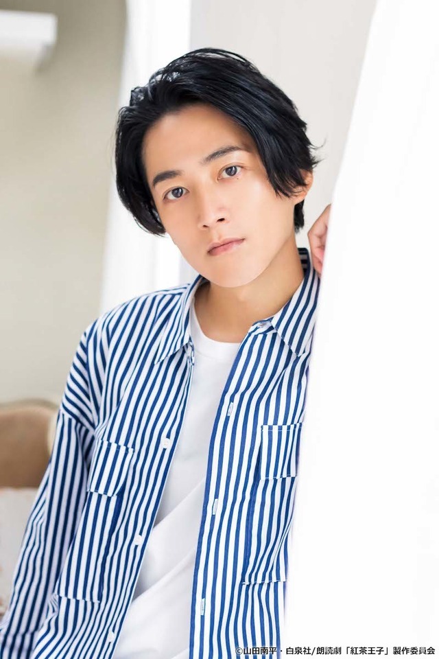 内山美佳役：株元英彰