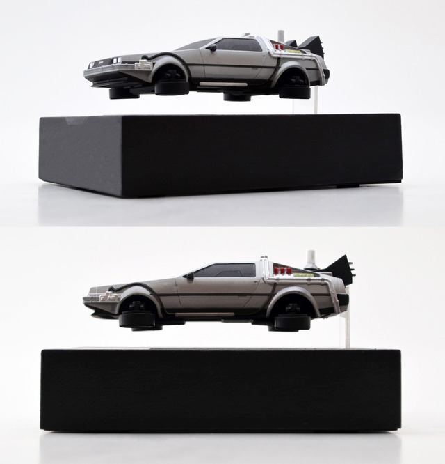 「フローティングモデル／バック・トゥ・ザ・フューチャーPartII デロリアン・タイムマシーン」(C)Universal City StudiosLLC and Amblin Entertainment,INC. All Rights Reserved.