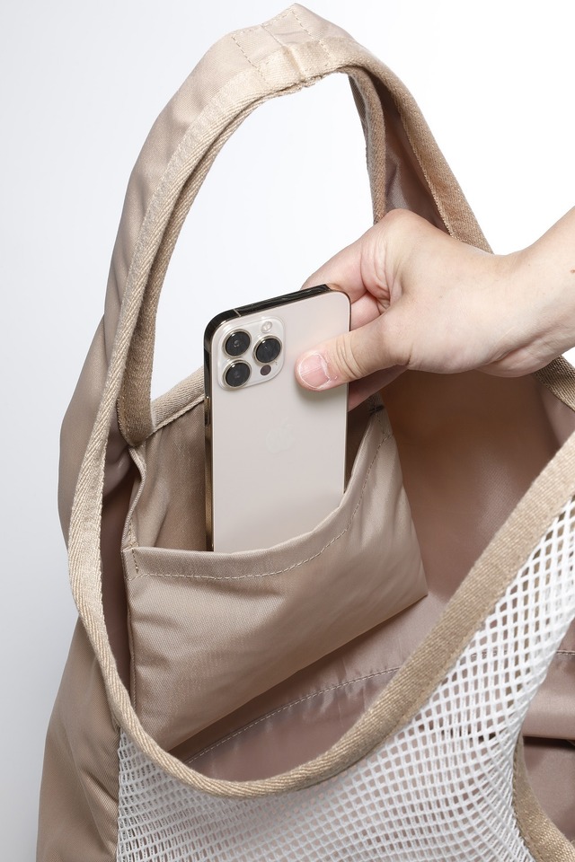 「メッシュトートバッグ」5,390円（税込）（C）Fujiko-Pro