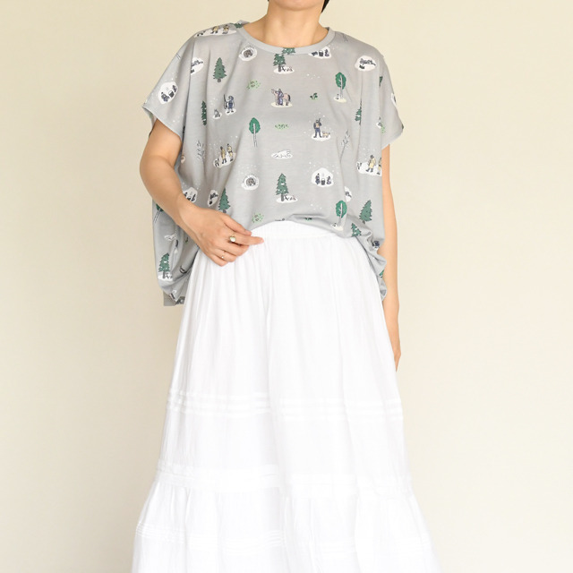 『ゴールデンカムイ』×イラストレーター・鬼頭祈コラボグッズ　ビッグTシャツ（C）野田サトル／集英社・ゴールデンカムイ製作委員会