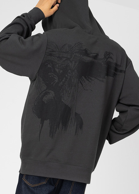 長袖パーカー「レザアマシオウ」（C）藤田和日郎／小学館