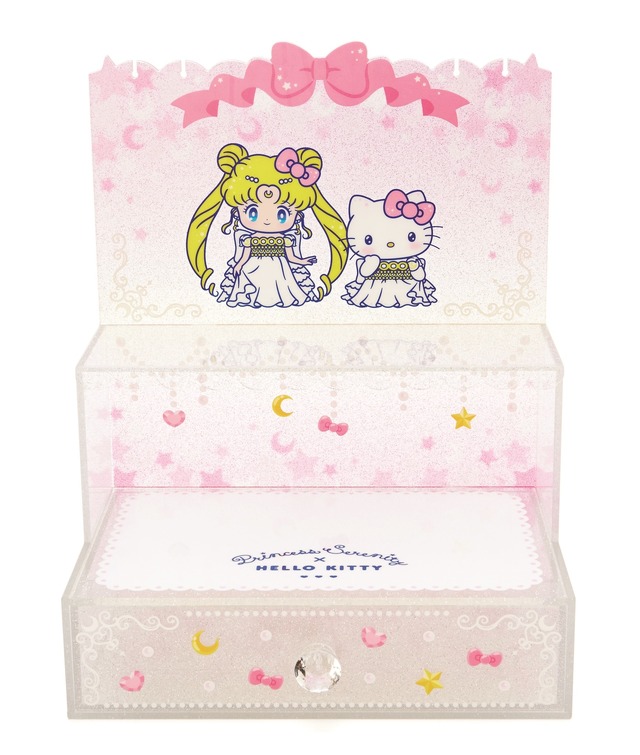 劇場版「美少女戦士セーラームーン Eternal」×ハローキティアクセサリースタンド（C）武内直子・PNP／劇場版「美少女戦士セーラームーン Eternal」製作委員会（C）2022 SANRIO CO., LTD. 著作（株）サンリオ