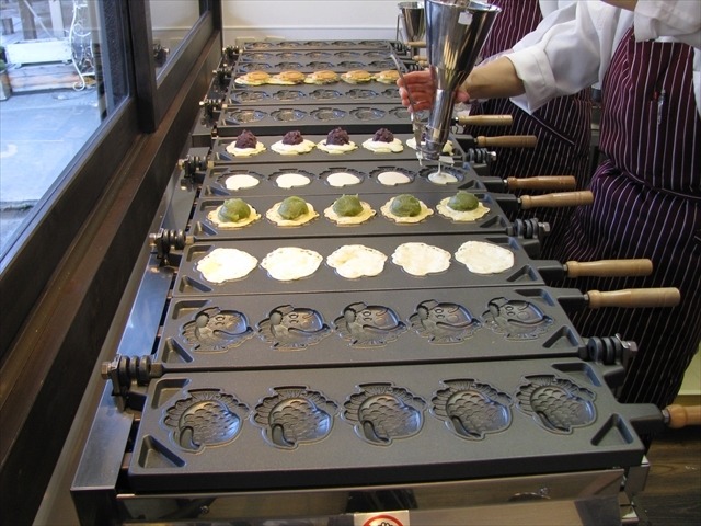 「およげ！たいやきくん本舗」小江戸、川越の蔵造りの町並みにオープン