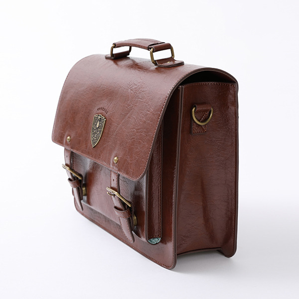 「フォージャー家 モデル 3wayサッチェルバッグ」（C）遠藤達哉／集英社・SPY×FAMILY製作委員会