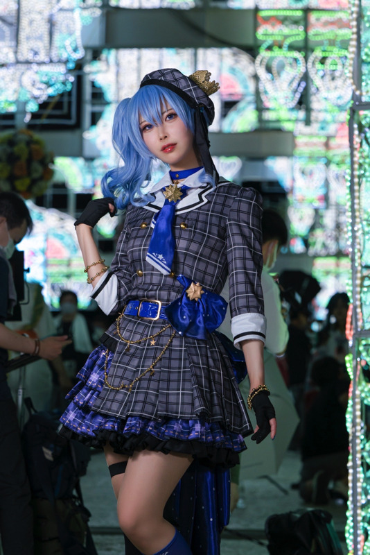 星街すいせい「ホロライブ」／モデル：一条はな、撮影：tama