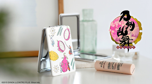 『刀剣乱舞-ONLINE-』×イラストレーター・鬼頭祈 コラボグッズ第8弾「コンパクトミラー」（C）2015 EXNOA LLC/NITRO PLUS