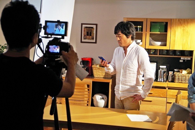 「男は勝負の時がある編」『クレヨンしんちゃん ガチンコ!逆襲のロボとーちゃん』(C)臼井儀人／双葉社・シンエイ・テレビ朝日・ADK 2014