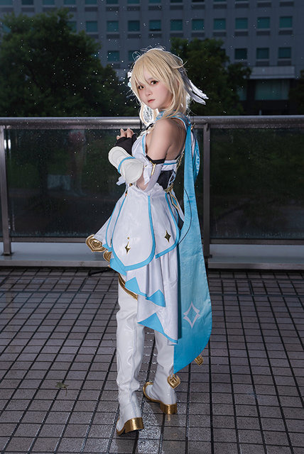 蛍『原神』／モデル：東雲うれは、撮影：tama