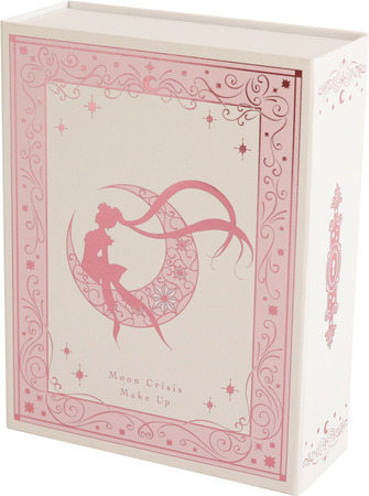 プレミアム箔押しブック型BOX（C）Naoko Takeuchi（C）武内直子・PNP／劇場版「美少女戦士セーラームーンEternal」製作委員会