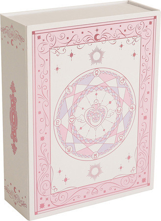 プレミアム箔押しブック型BOX（C）Naoko Takeuchi（C）武内直子・PNP／劇場版「美少女戦士セーラームーンEternal」製作委員会