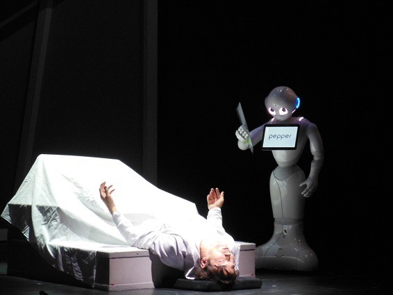 (C)浦沢直樹・スタジオ ナッツ　長崎尚志　手塚プロダクション　/　小学館