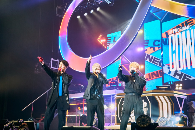 「ヒプノシスマイク -Division Rap Battle-8th LIVE 《CONNECT THE LINE》」ヨコハマ・ディビジョン“MAD TRIGGER CREW”公演初日オフィシャル写真 Photo by: 粂井健太（C）King Record Co., Ltd. All rights reserved.