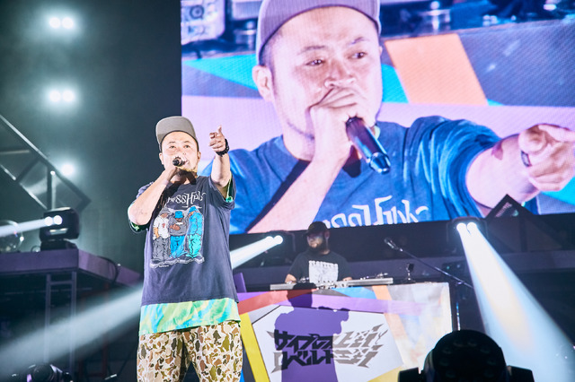 「ヒプノシスマイク -Division Rap Battle-8th LIVE 《CONNECT THE LINE》」ヨコハマ・ディビジョン“MAD TRIGGER CREW”公演DAY2オフィシャル写真 Photo by: 粂井健太（C）King Record Co., Ltd. All rights reserved.