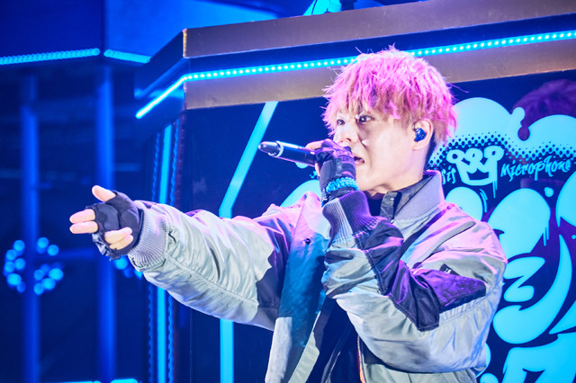 「ヒプノシスマイク -Division Rap Battle-8th LIVE 《CONNECT THE LINE》」ヨコハマ・ディビジョン“MAD TRIGGER CREW”公演DAY2オフィシャル写真 Photo by: 粂井健太（C）King Record Co., Ltd. All rights reserved.
