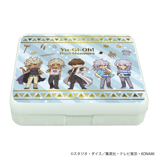 『遊☆戯☆王デュエルモンスターズ』「小物ケース(ラムネ付き)ブルー」880円（税込）（C）スタジオ・ダイス／集英社・テレビ東京・KONAMI