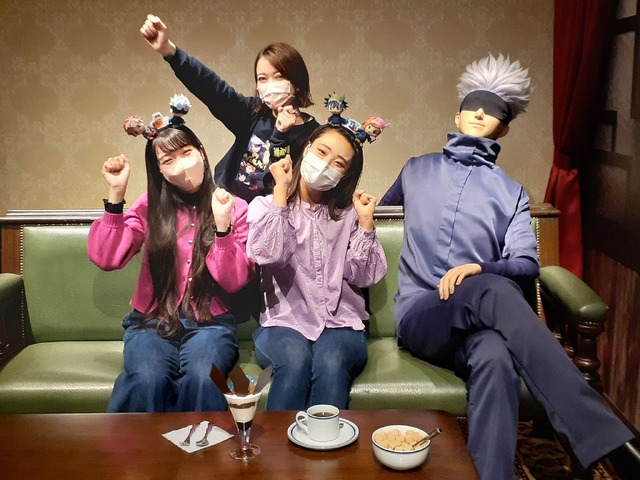 五条フォト©芥見下々／集英社・呪術廻戦製作委員会