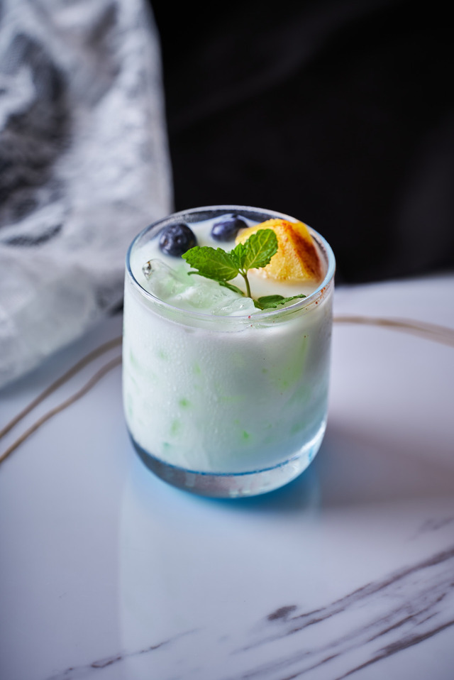 「刀剣乱舞 ONLINE スペシャルビュッフェ ～BLACK&WHITE～」太鼓鐘貞宗 （C）2015 EXNOA LLC/NITRO PLUS