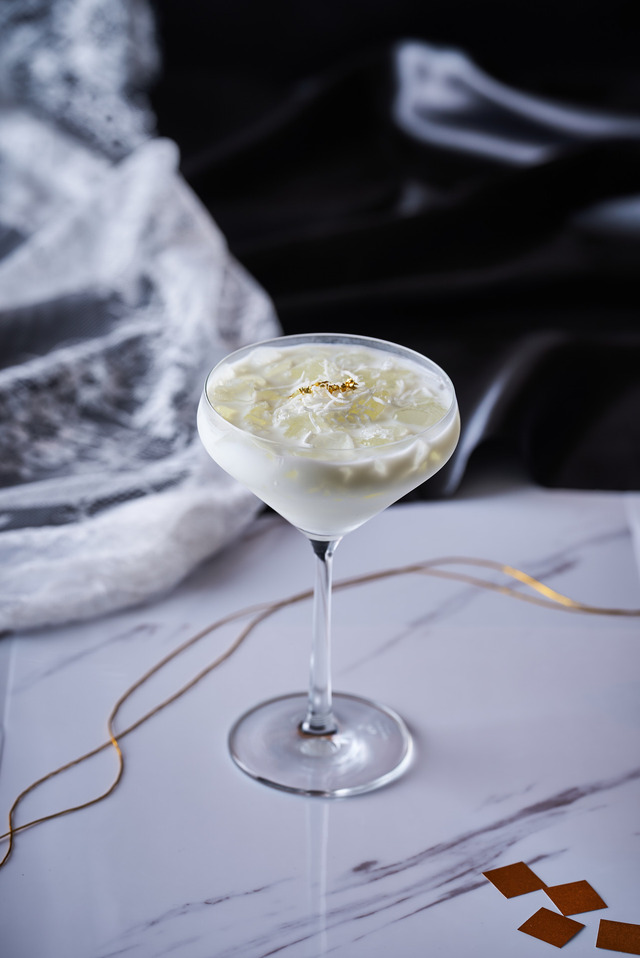 「刀剣乱舞 ONLINE スペシャルビュッフェ ～BLACK&WHITE～」鶴丸国永 （C）2015 EXNOA LLC/NITRO PLUS