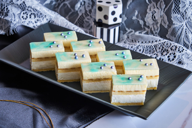 「刀剣乱舞 ONLINE スペシャルビュッフェ ～BLACK&WHITE～」【巴形薙刀】 オレンジショコラブラン （C）2015 EXNOA LLC/NITRO PLUS