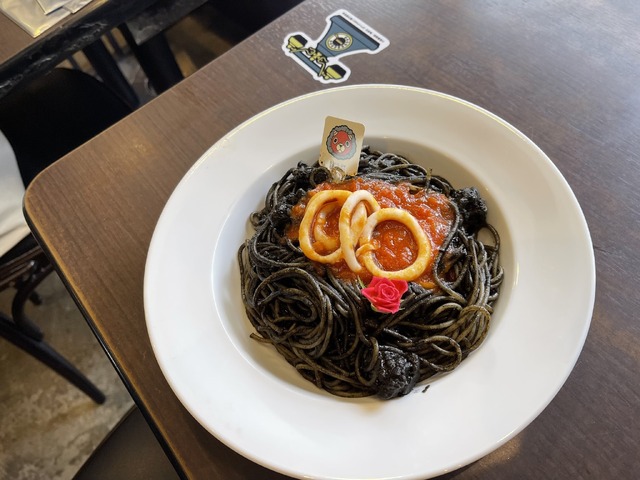 TVアニメ『SPY×FAMILY』×「PRONTO」PRONTO 渋谷店（C）遠藤達哉／集英社・SPY×FAMILY製作委員会