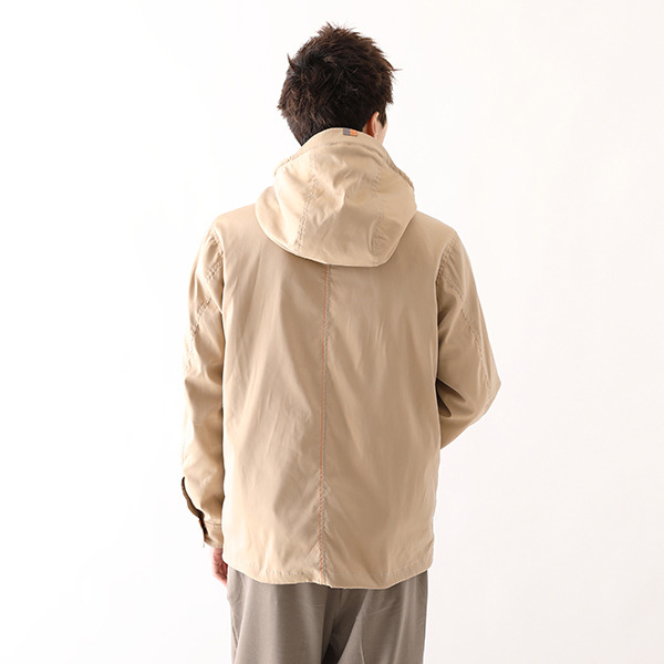 『夏目友人帳』アウター 22,000円（税込）（C）緑川ゆき・白泉社／「夏目友人帳」製作委員会