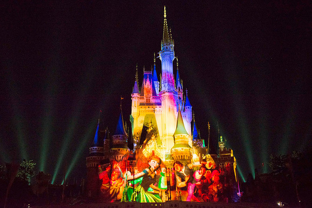 「For the First Time in Forever」を歌うアナ／「ワンス・アポン・ア・タイム」の“スペシャルウィンターエディション”