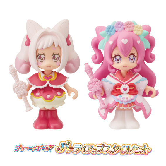 「プリコーデドール パーティアップスタイルセット」（C）2022 映画デリシャスパーティプリキュア製作委員会