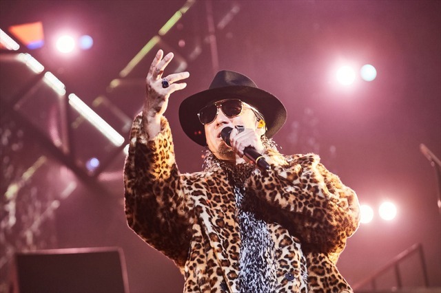 「ヒプノシスマイク -Division Rap Battle- 8th LIVE ≪CONNECT THE LINE≫」オオサカ・ディビジョン“どついたれ本舗”公演の様子（C）King Record Co., Ltd. All rights reserved.