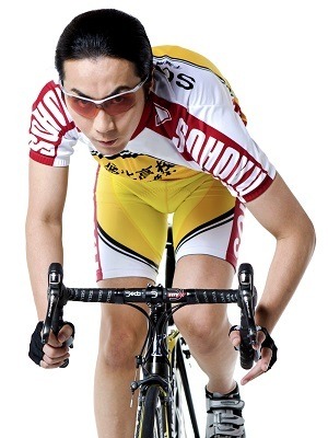 (C)渡辺航(週刊少年チャンピオン)2008/「弱虫ペダル」GR製作委員会2014(C)渡辺航(週刊少年チャンピオン)/マーベラス、東宝、ディー・バイ・エル・クリエイション