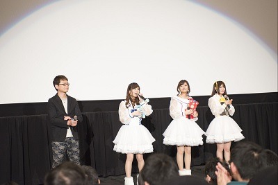 群像と共に会場全体で「発進！」『蒼き鋼のアルペジオ -アルス・ノヴァ- DC』初日舞台挨拶