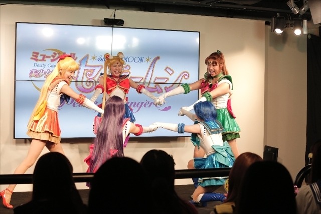 (C)武内直子・ＰＮＰ／ミュージカル「美少女戦士セーラームーン」製作委員会2014