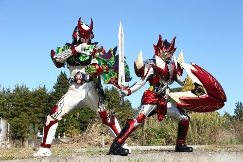 『鎧武／ガイム外伝　仮面ライダー斬月／仮面ライダーバロン』(C)2015石森プロ・テレビ朝日・ADK・バンダイ・東映ビデオ・東映 (C)石森プロ・テレビ朝日・ADK・東映