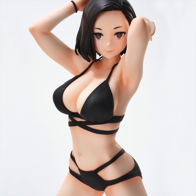 「『がんばれ同期ちゃん』 先輩さん 水着style」19,800円（税込）（C）よむ