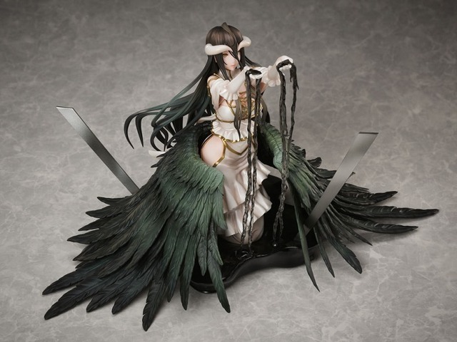 「アルベド 白ドレスver. 1/7スケールフィギュア」44,000円（税込）（C）丸山くがね・KADOKAWA刊／オーバーロード4製作委員会