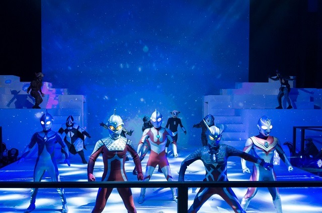 『ウルトラヒーローズ THE LIVE アクロバトル クロニクル』(C)円谷プロ・フィールズ