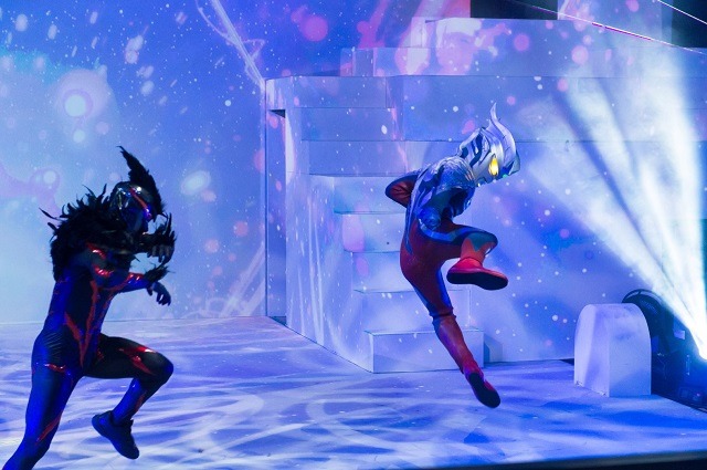 『ウルトラヒーローズ THE LIVE アクロバトル クロニクル』(C)円谷プロ・フィールズ