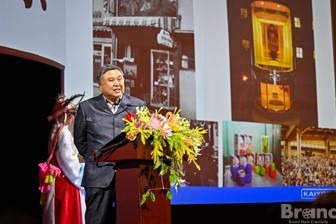 海洋堂取締役専務の宮脇修一氏