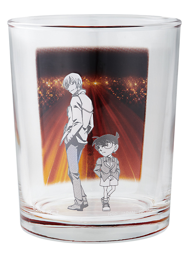 「一番ラボ 名探偵コナン」D賞・背景が広がる！？グラス（C）青山剛昌／小学館 ©青山剛昌／小学館・読売テレビ・TMS 1996（C）名探偵コナンゼミ LLP