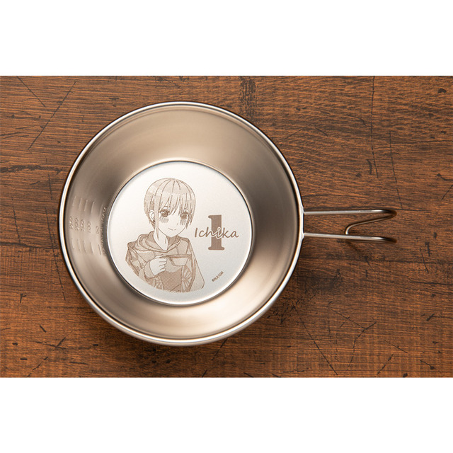 映画 五等分の花嫁 描き下ろしシェラカップ 中野一花 キャンプ ver.」（C）春場ねぎ・講談社／映画「五等分の花嫁」製作委員会