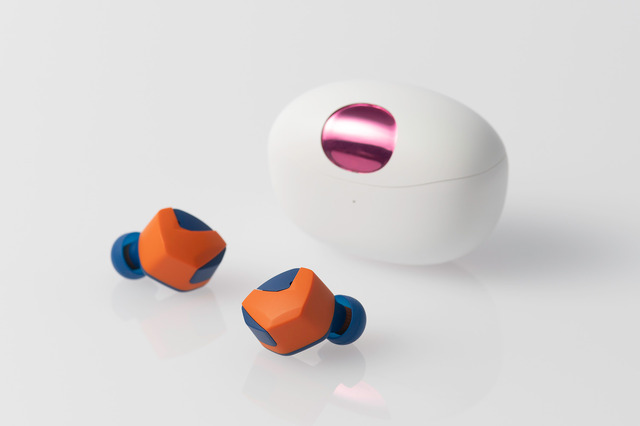 「ドラゴンボールZ × final完全ワイヤレスイヤホン 悟空モデル」19,800円（税込）(C)バードスタジオ／集英社・東映アニメーション