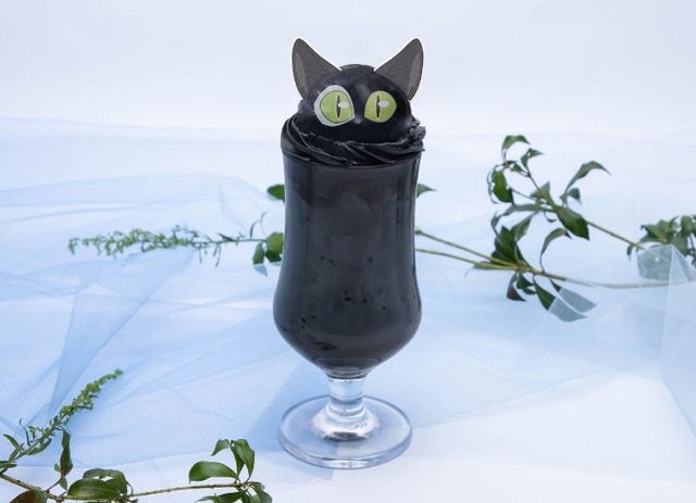 『すずめの戸締まり』カフェ「サダイジンフロート」（C）2022「すずめの戸締まり」製作委員会