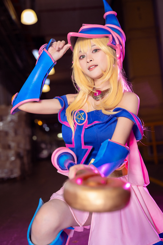 ブラック・マジシャン・ガール『遊☆戯☆王』／Miho（@mingmiho）、撮影：乃木章