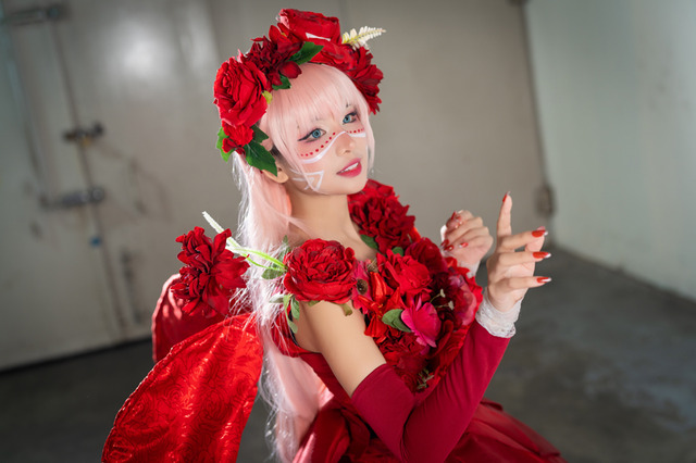 ベル『竜とそばかすの姫』／Caress（Twitter：@charechii）、撮影：乃木章