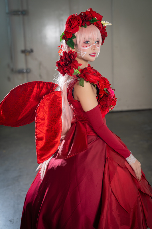 ベル『竜とそばかすの姫』／Caress（Twitter：@charechii）、撮影：乃木章