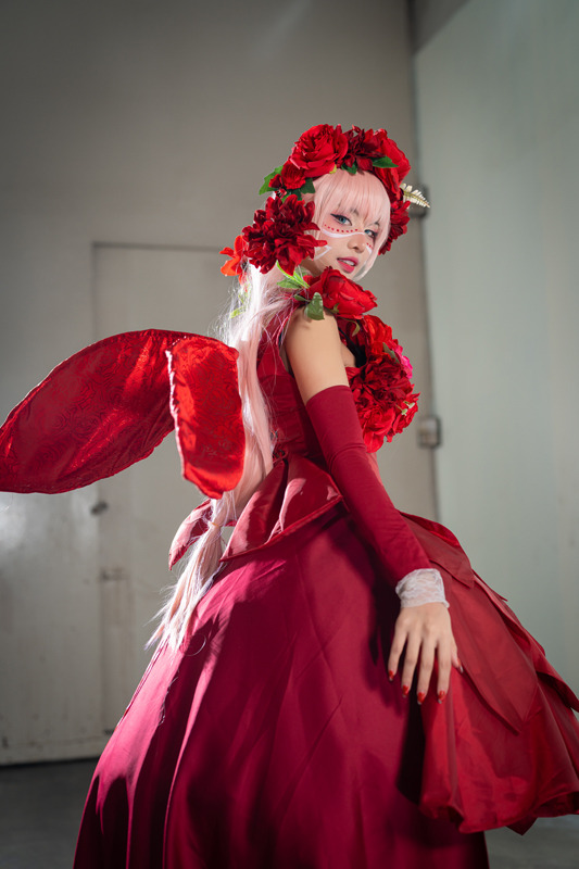 ベル『竜とそばかすの姫』／Caress（Twitter：@charechii）、撮影：乃木章