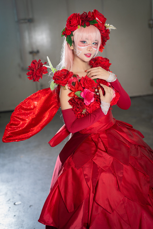 ベル『竜とそばかすの姫』／Caress（Twitter：@charechii）、撮影：乃木章