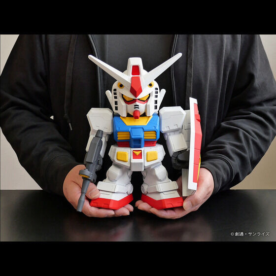 「ジャンボソフビフィギュアSD　RX-78-2ガンダムーSDガンダムー」16,500円（税込）（C）創通・サンライズ