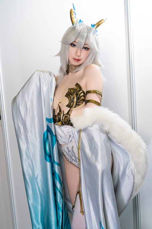 ヴェイベ【VShojo】／Riiyuukii（Instagram：riiyuukii_cos）、撮影：乃木章