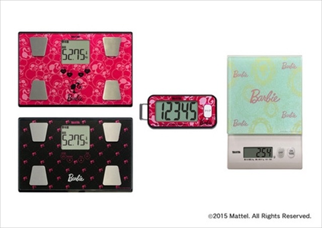 タニタがバービーのコラボ商品販売　体組成計、デジタルクッキングスケール、歩数計